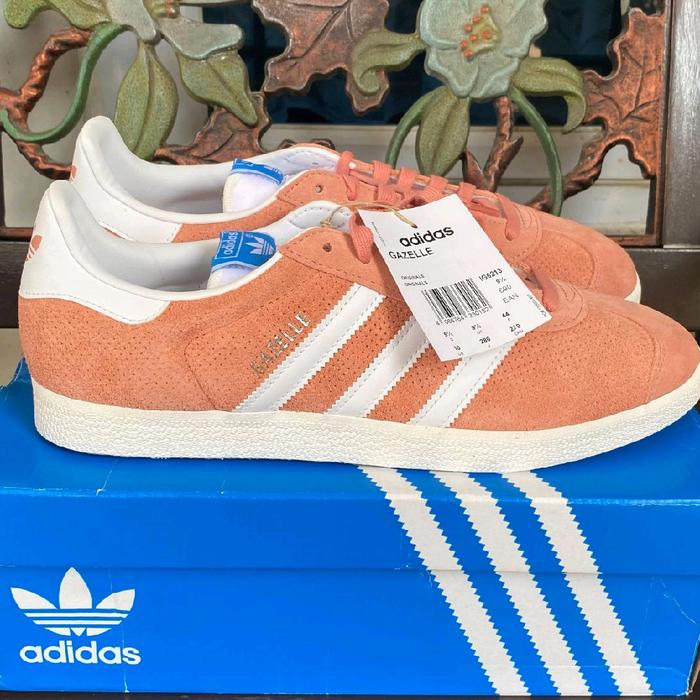 Adidas Gazelle Wonder Clay Putih Sepatu Casual Original BNWT-BNIB Size 44 US 10 UK 9 1/2 Kode ART IG