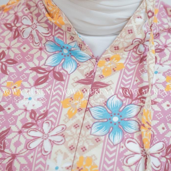 Mukena Chayra Series By Mukena by Taufiq | Mukena Traveling Medium Pouch Motif | Mukena 2in1 Model R