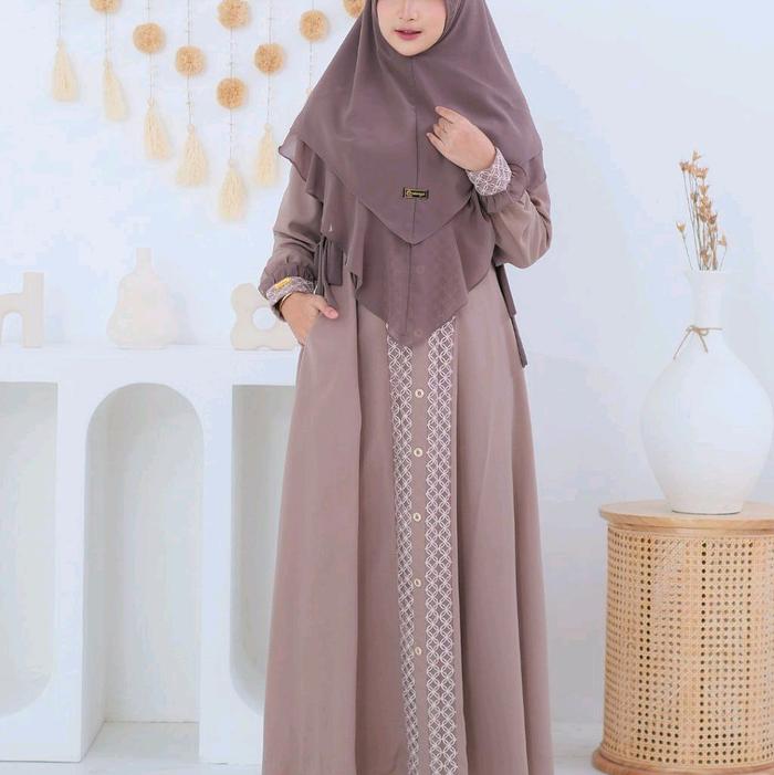 Kyomi dress by Emka hijab