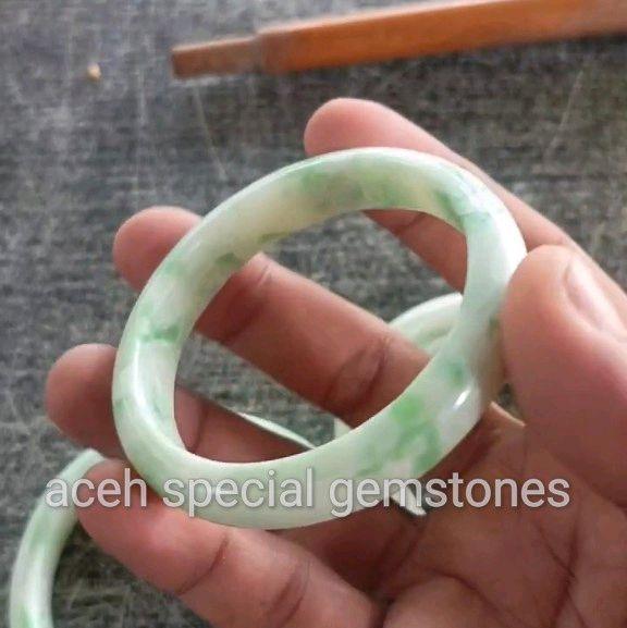 Gelang giok aceh, jadeite jade, bangle ice jade, type A, origin aceh