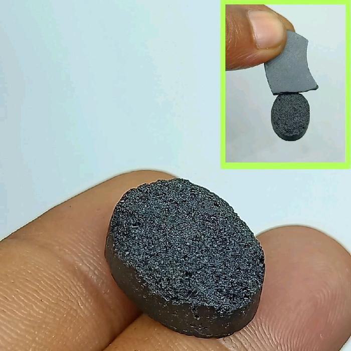 Batu Meteor Badar Besi , Natural Nempel Magnet