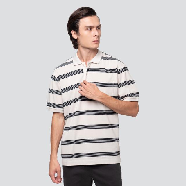 Cole Stripes Pique Pocket Kaos Polo Pria 123638887