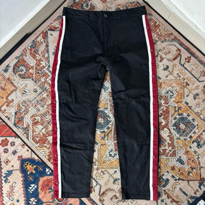 CELANA PANJANG NBA CHICAGO BULLS HITAM SECOND SIZE 36