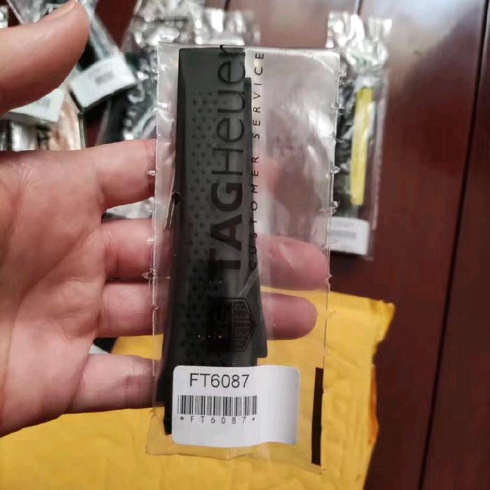 Strap TAG Heuer FT6087 Heuer 01 43mm Hitam