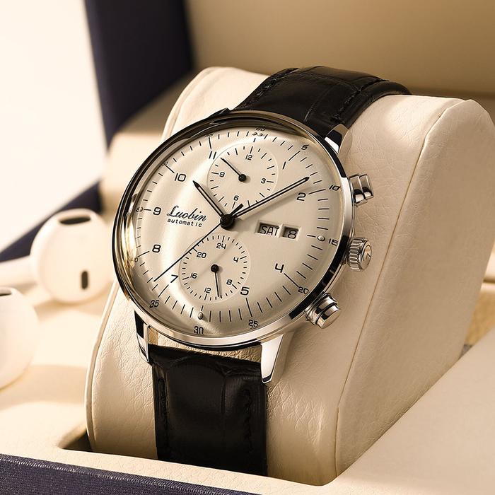 Jam Tangan Pria Model Baru 2026 Desain Bauhaus Layar Melengkung Mesin Otomatis Anti Air 30M Fitur Bu