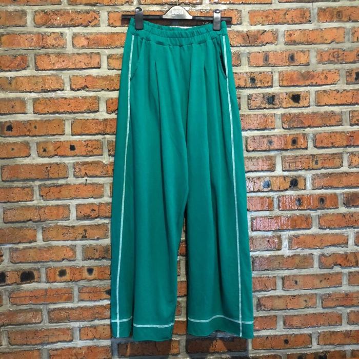 Celana panjang training model gombrong hijau preloved