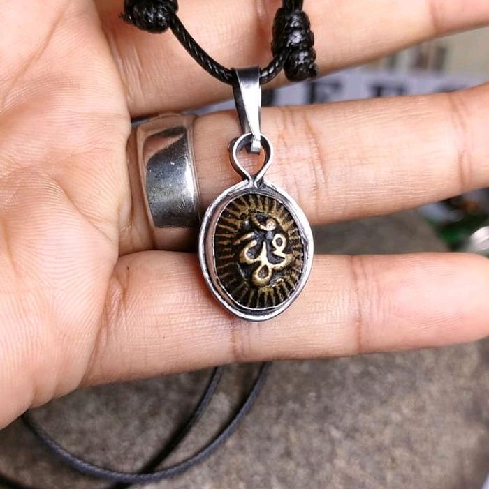 Kalung liontin batu badar besi lafadz muhammad Kuningan nempel magnet monel halus Monel Ring
