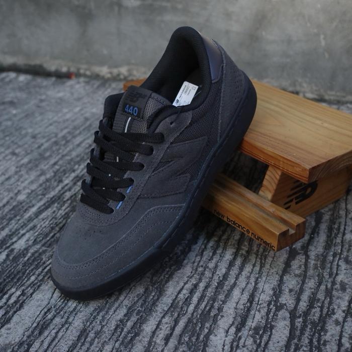 New Balance Numeric 440 V2 Black