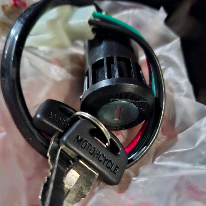 KUNCI KONTAK C700 C800 SUPER CUP 700 / 800