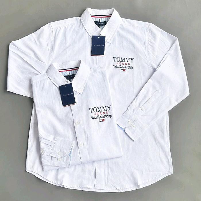 T0mmy Jeans Kemeja Putih Polos Pria Wanita Model New York City Logo Tommy Jeans