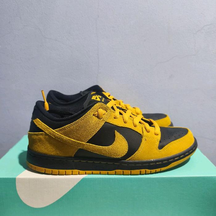 Nike SB Dunk Low Pro “Iowa” University Gold/Black size 42.5