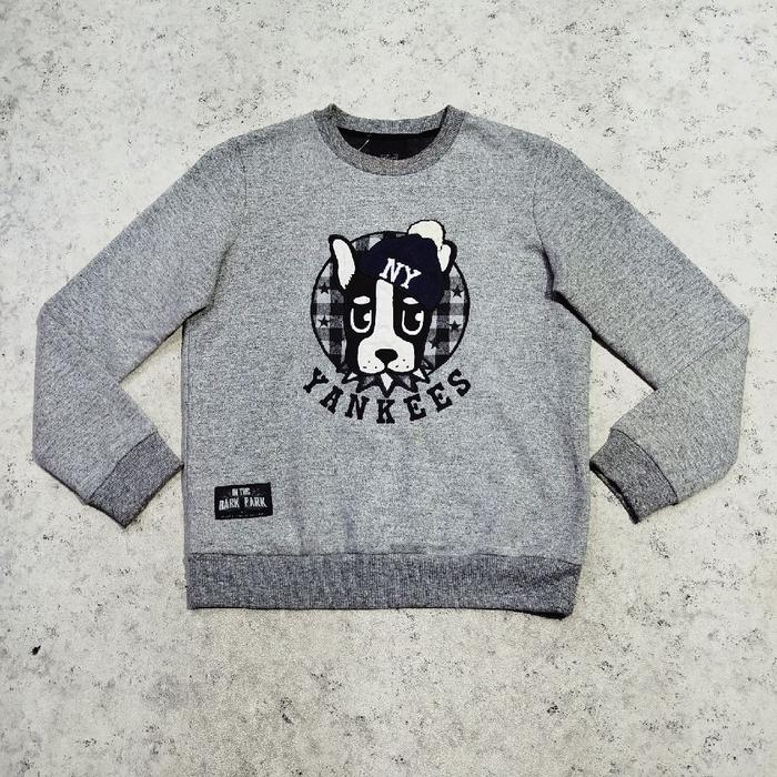 sweater pria MLB YANKEES IN THE BARK PARK big logo bordir crewneck pria abu abu casual murah bagus