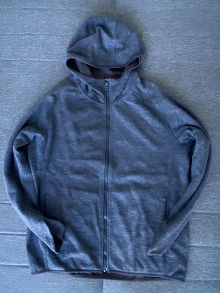 Hoodie Uniqlo Softshell Abu