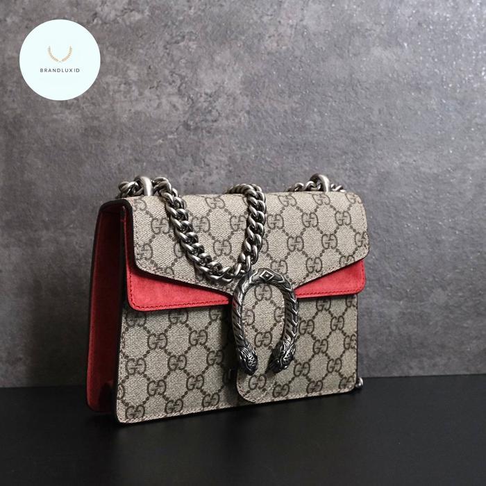 GUCCI MINI DIONYSUS GG SUPEREME CANVAS FLAP BAG IN BEIGE / RED