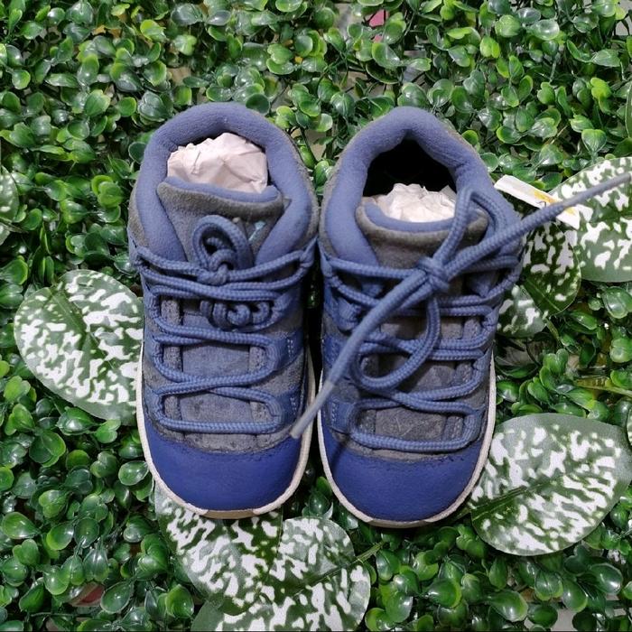SEPATU SECOND ANAK JORDAN BIRU
