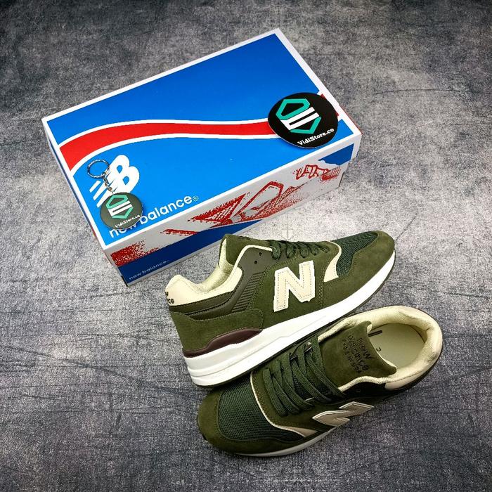 Sepatu Sneakers Olahraga Traning Casual Gym Pria New Balance 997s Army Cream White