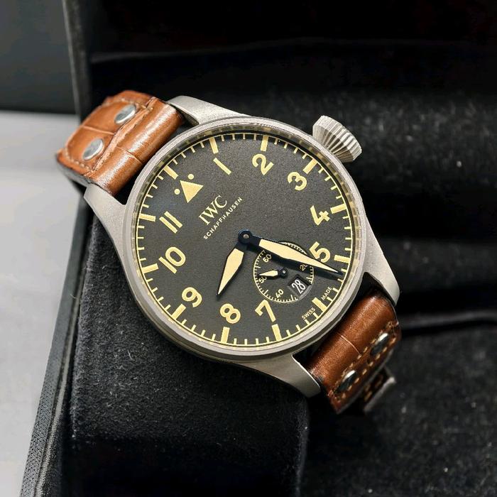 IWC Big Pilot Heritage Titanium