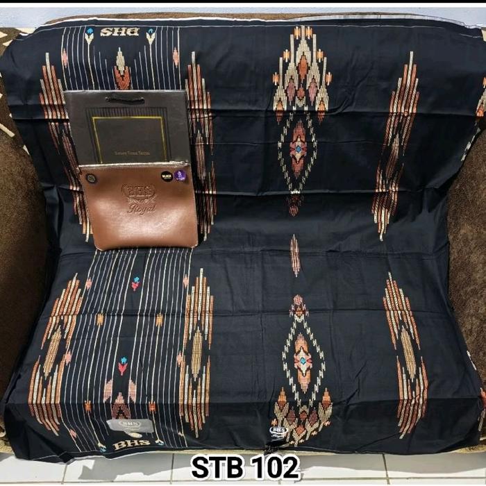 SARUNG BHS ROYAL SIGNATURE  STC SGB SCA SILVER & GOLD STB 102