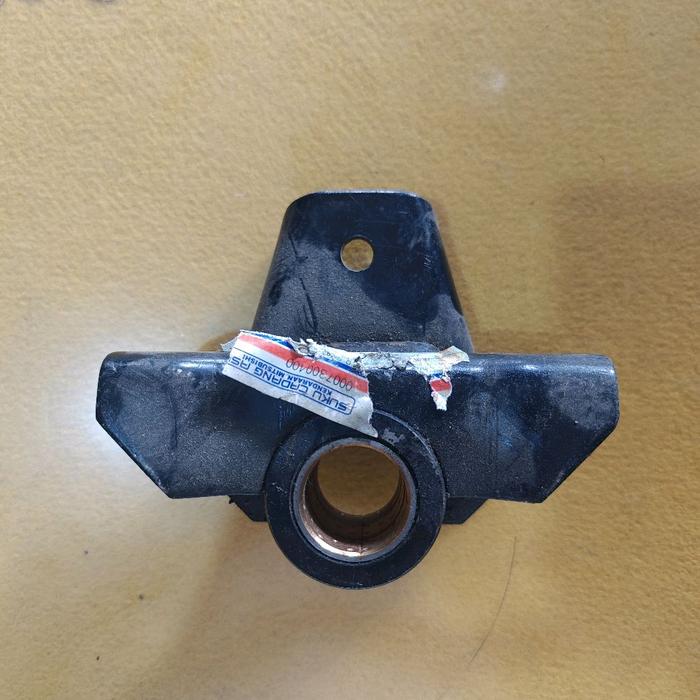 spring bracket hanger per depan bagian belakang mitsubishi Canter Ps 125 PS125 4D34T Ori KTB