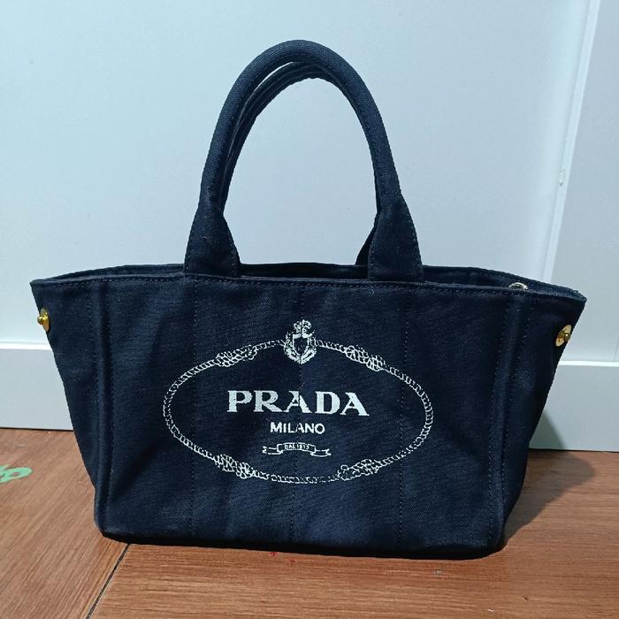 Prada canapa black totebag