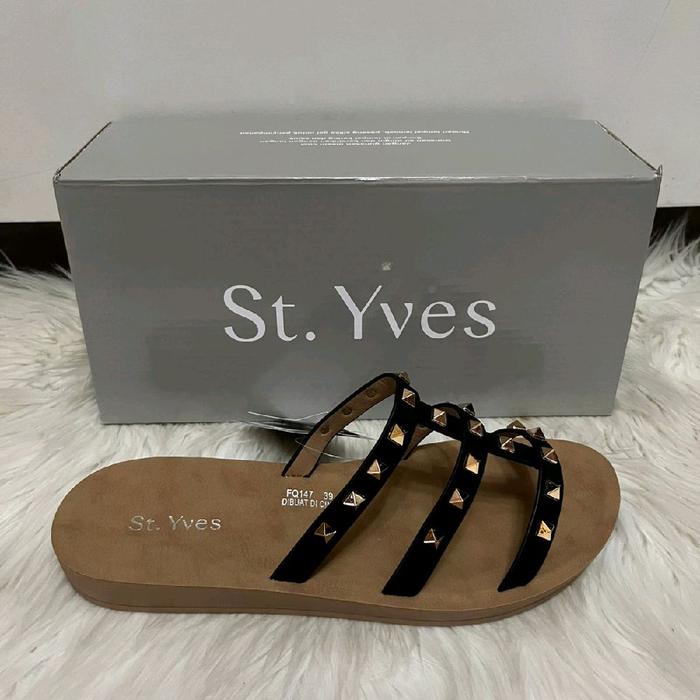 St. Yves Sandal Wanita Hitam dengan Hiasan Rhinestones Model F0147 33