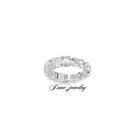 Cincin Emerald Cut + Round Cut F Color