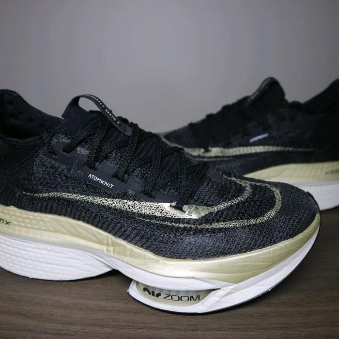 Nike Alphafly 2 black gold size 44