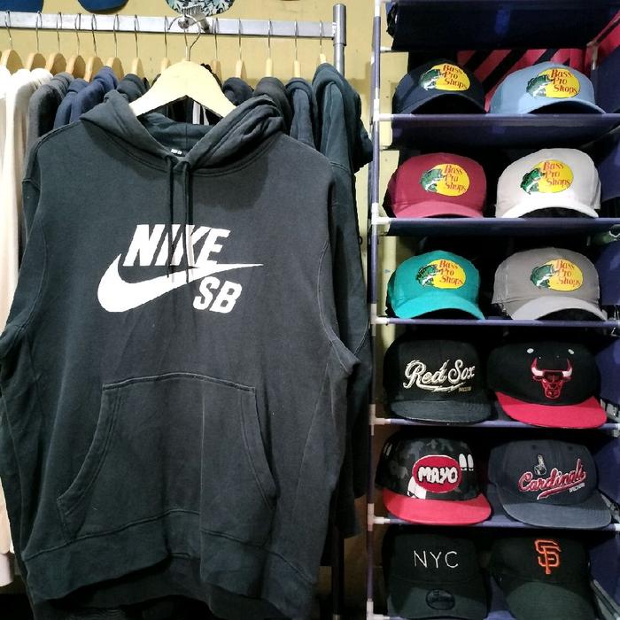 Nike SB Hoodie Pria - Sweater Nyaman dengan Logo Nike SB yang Menarik