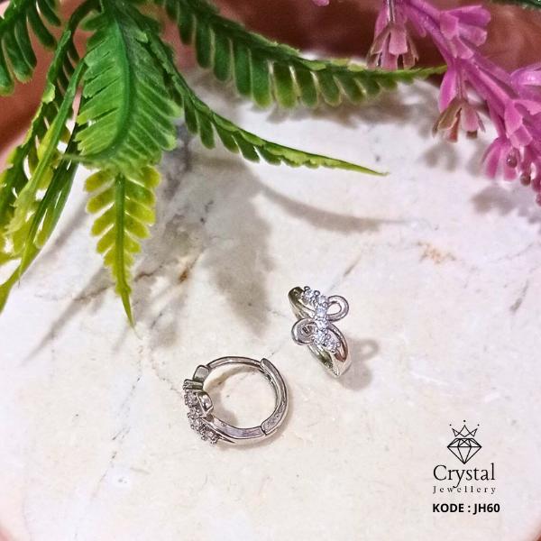 Anting Jepit Putih Motif Pita Perhiasan Lapis Emas