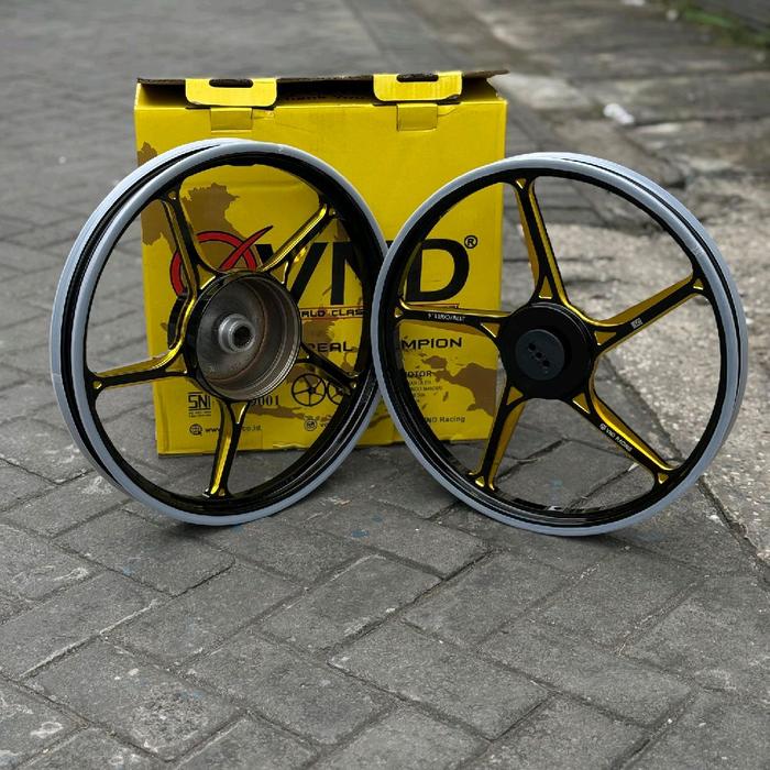 VELG VARIO 125/150 NEW TWOTONE VND UK 140/160 RING 17 BLAC GOLD/ VELG DEPAN BELAKANG SEPASANG VARIO 