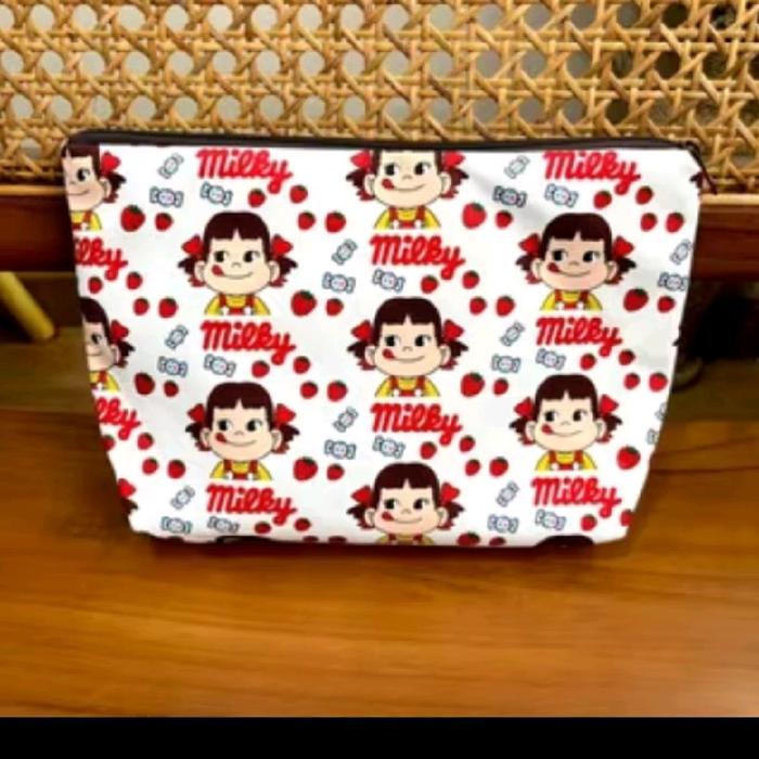 Tas kosmetik motif milky peko pouch kosmetik peko milky