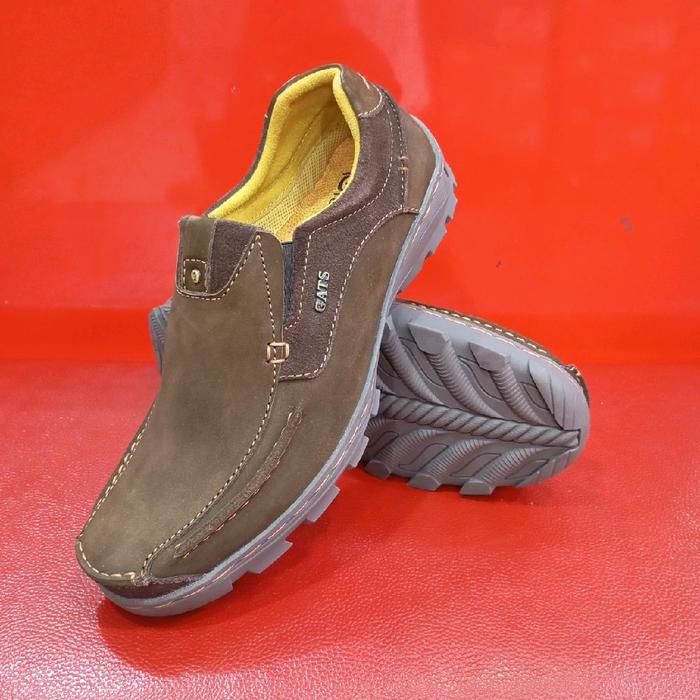 Gats Sepatu Kulit Pria Gats To2208 Model Slip On dengan Sol Karet Tahan Lama dan Desain Elegan Warna