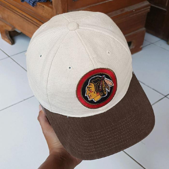 topi vintage american neddle blackhawk