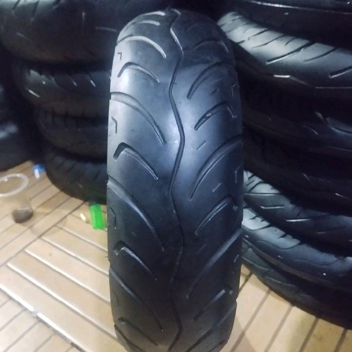 ban tubeless 130/70 ring 12