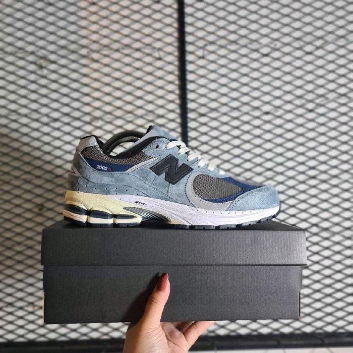 NB 2002R JJJJOUND GORETEX STROM BLUE 40-44 Pria Wanita Sneakers Casual Snekers