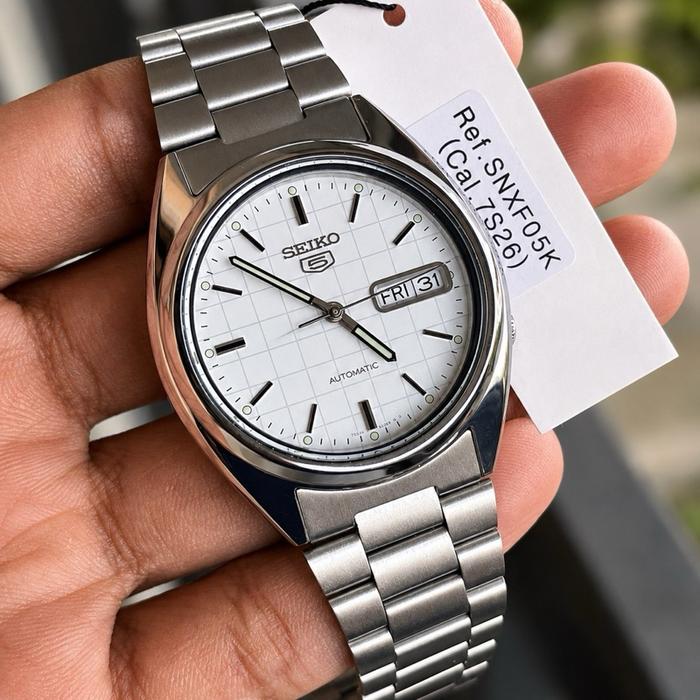 Seiko 5 Seiko SNXF05K1 white dial