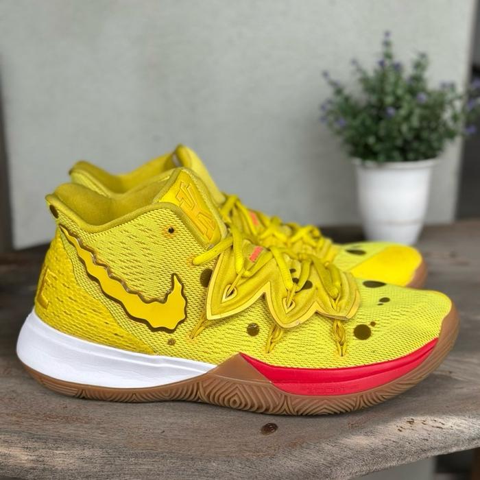 KYRIE 5 X SPONGEBOB yellow 100% authentic original,  not pattrick squidward kobe