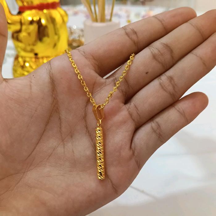 kalung liontin model batang warna kuning mas24