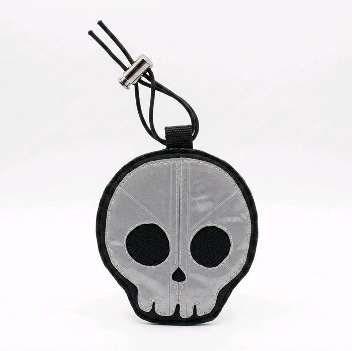 Reflektor sepeda gantungan kunci gantungan tas reflektif triangel/reflektor fetir/reflektor alien/bo