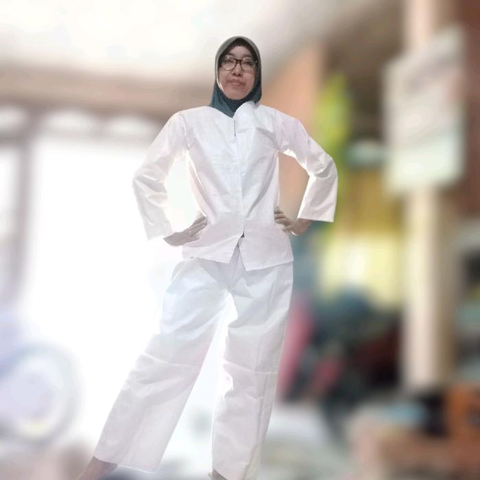 BAJU DAUR ULANG SAK PAKAN AYAM