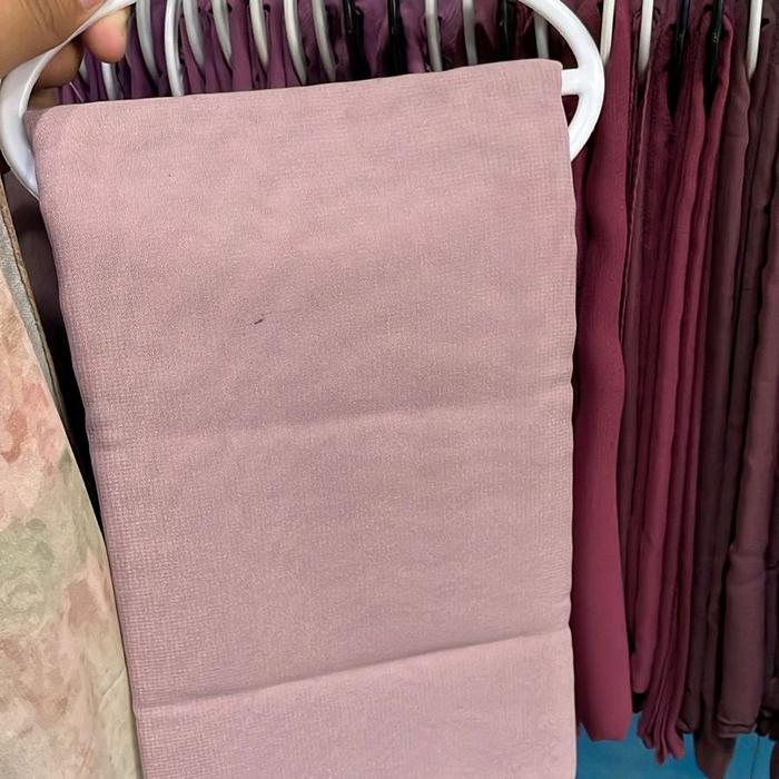 Kain Berwarna Ungu Muda untuk kerudung