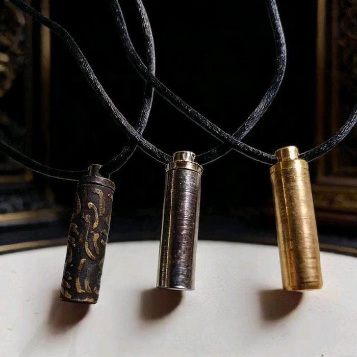 Kalung Liontin Bentuk Tabung Bisa Buka Dan Tutup Terbaik