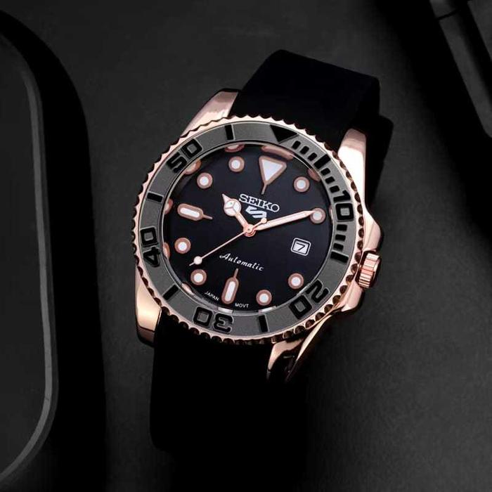 Jam Tangan Pria Seiko Movt-GW Strap Rubber Ring/Bezel Bisa Putar Body Bulat Tanggal Aktif