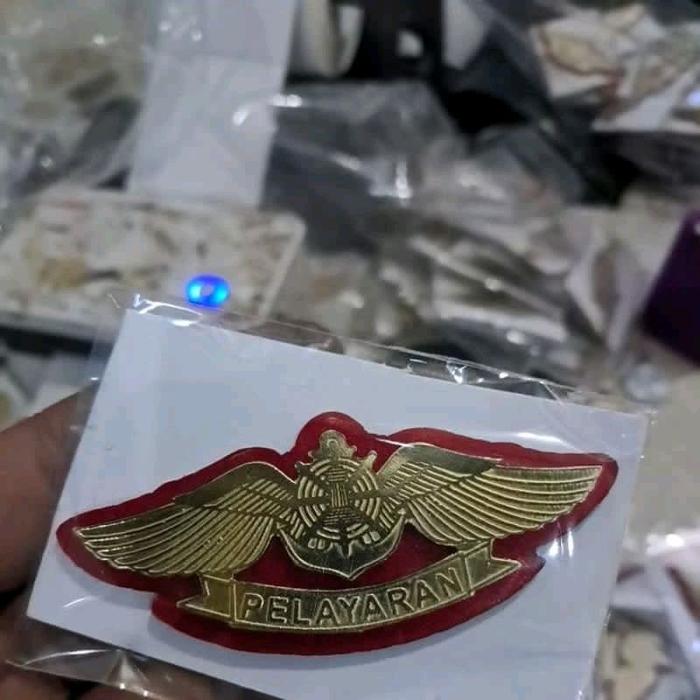 wing pelayaran smk akrilik merah