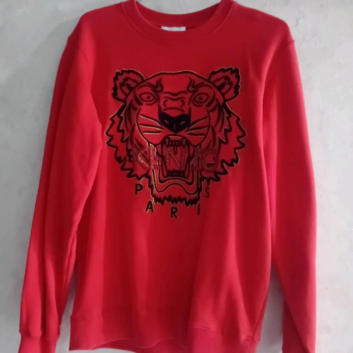 Kenzo Preloved Sweater Merah dengan Desain Harimau Hitam dan Tulisan Paris size xs