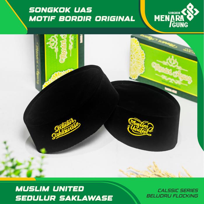 Peci Songkok Kopiah Hitam Logo Muslim United Sedulur Saklawase (Bordir Kanan Kiri) dengan Bordir Ko