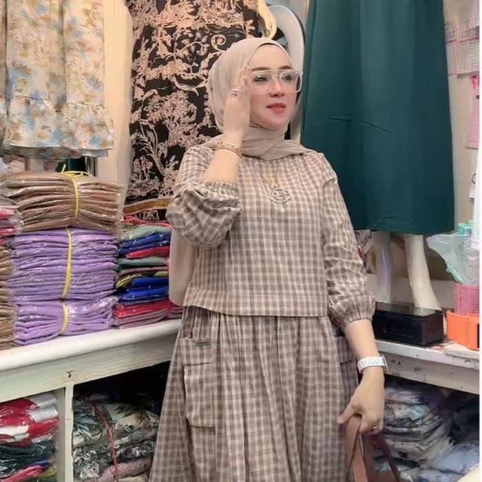 CU2K Midi Dress Hayna Viral Fashion Muslim Outfit Terbaru Bahan Katun Nyaman