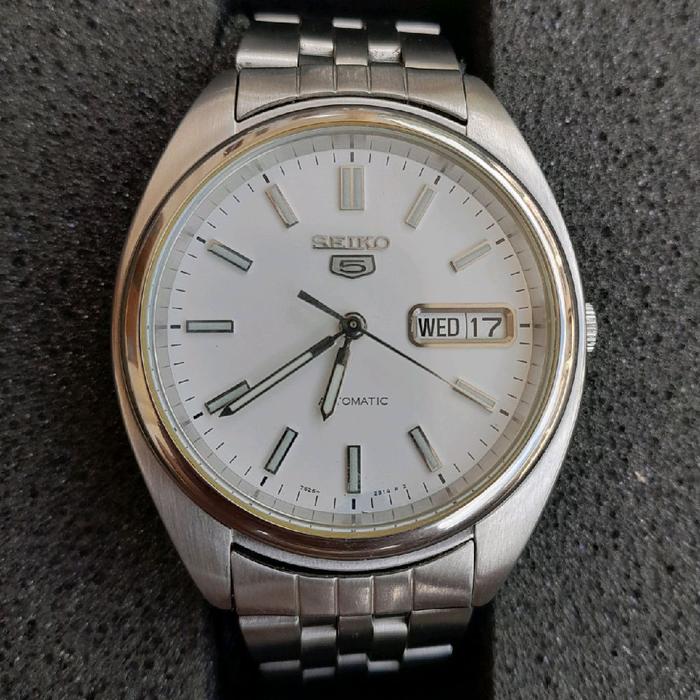 Seiko 5 Automatic SNXA09 white dial
