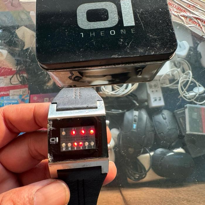 JAM TANGAN THE ONE 01 KERALA TRANCE BINARY WATCH VINTAGE