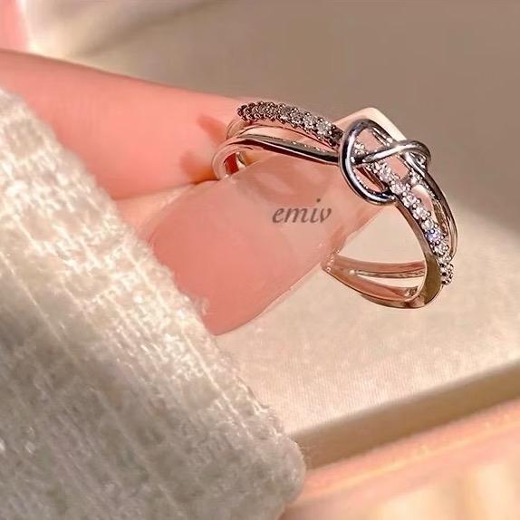 [em.iv] Eternal Ring - Cincin Eternal dengan Desain Klasik dan Modern Elegan Titanium